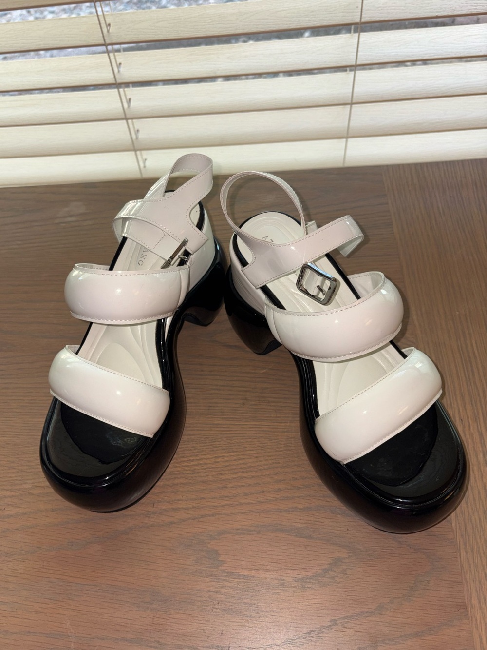 AZALEA WANG PATENT LEATHER LOOK PLATFORM SANDALS